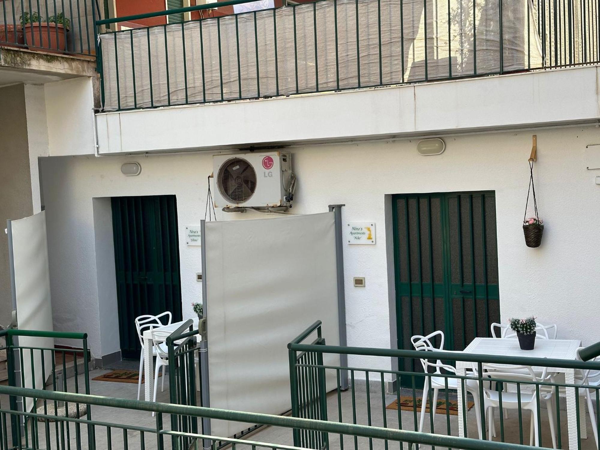 Nino'S Apartments Giardini Naxos Exterior photo