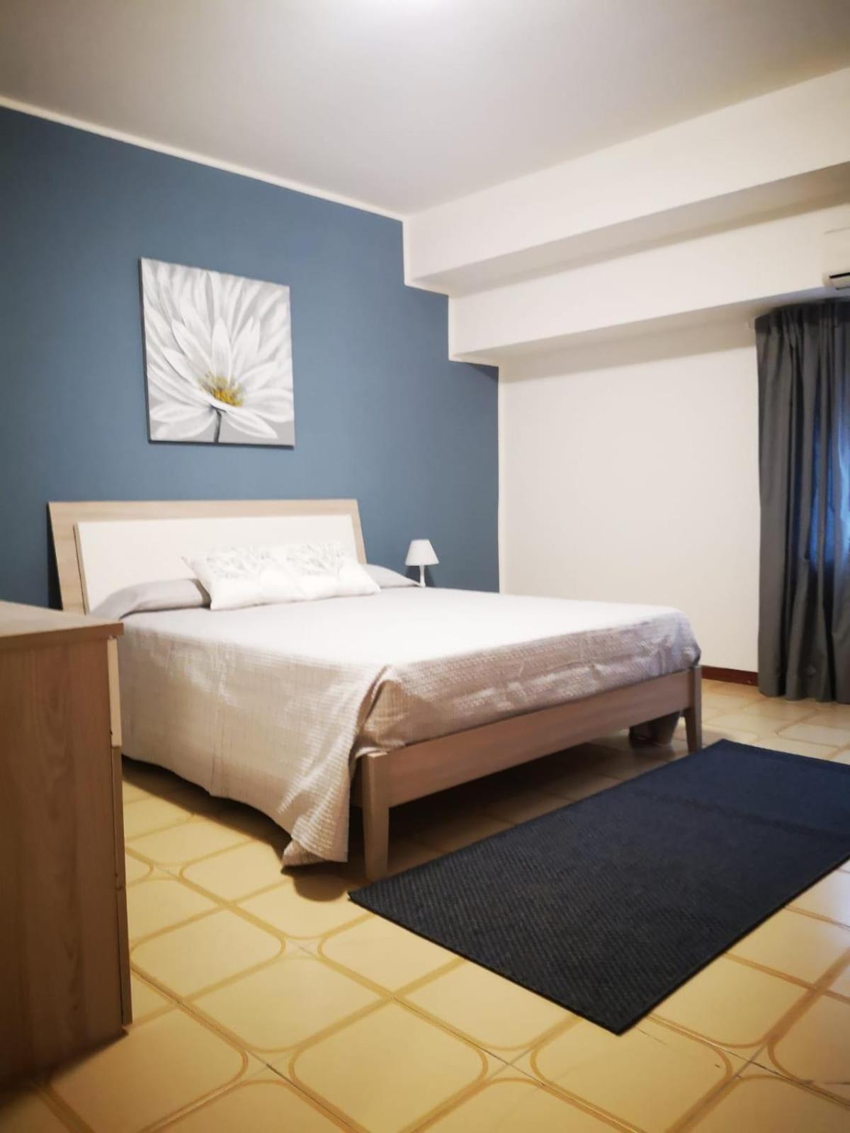 Nino'S Apartments Giardini Naxos Exterior photo
