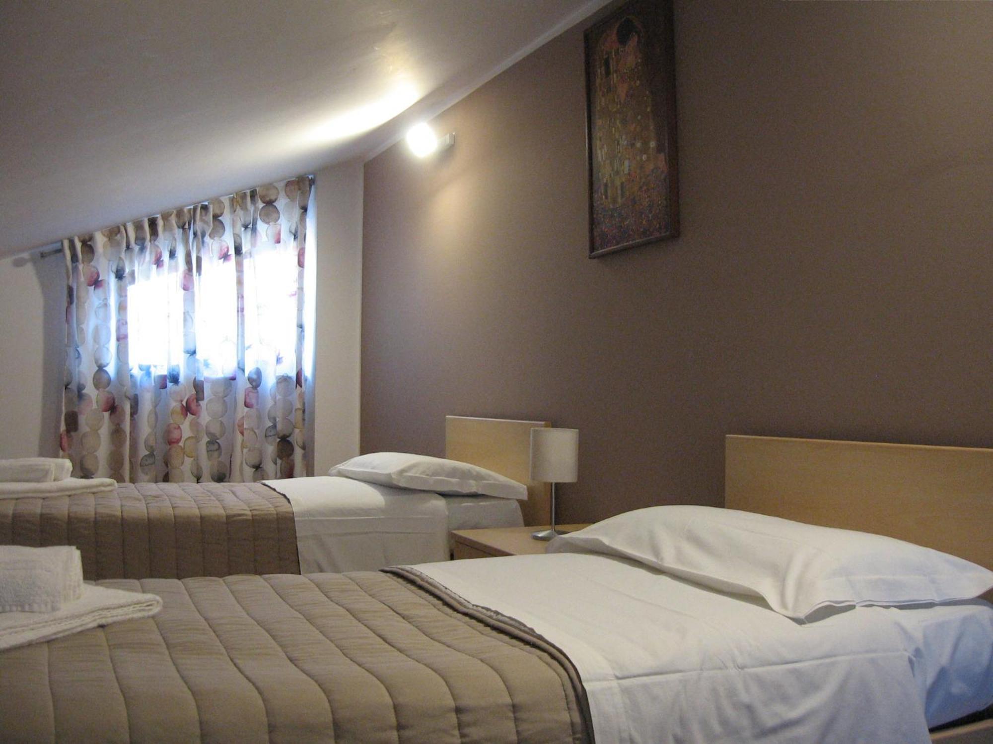 Nino'S Apartments Giardini Naxos Exterior photo