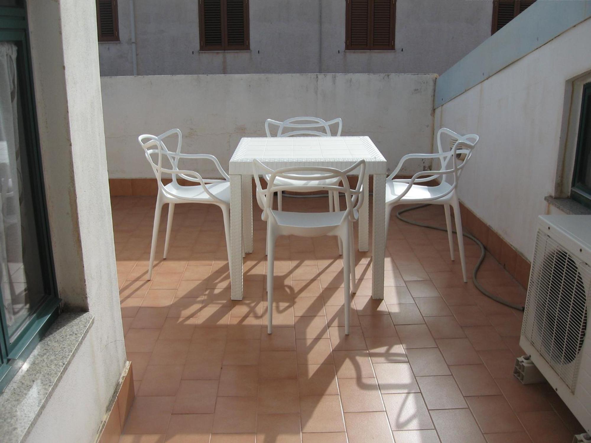 Nino'S Apartments Giardini Naxos Exterior photo