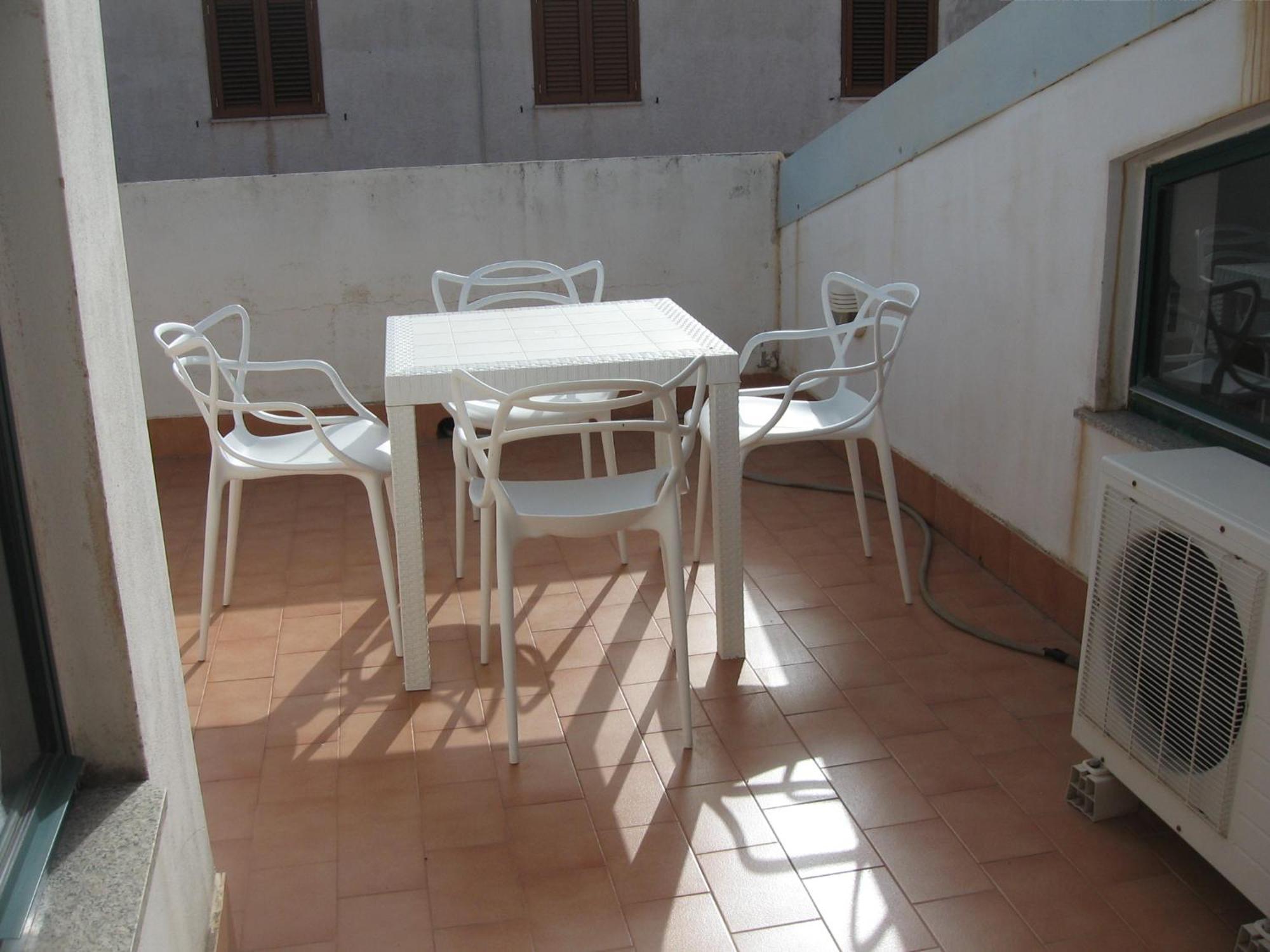Nino'S Apartments Giardini Naxos Exterior photo